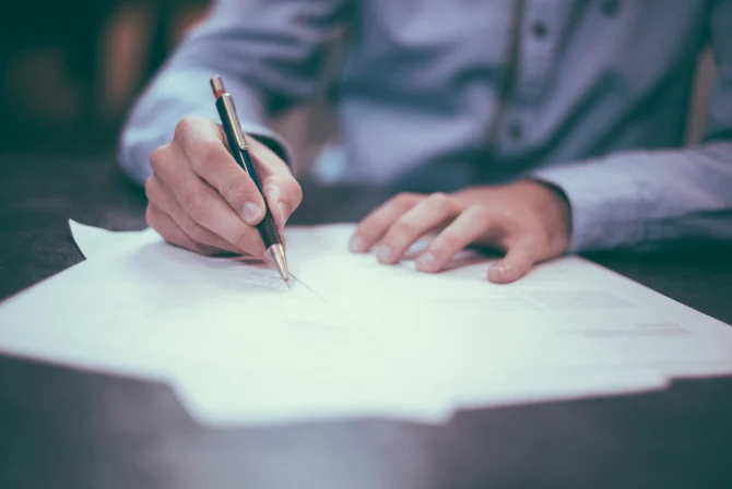 semnare contract semnare contract
